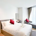 Central Pattaya Condo With Roof Top Pool