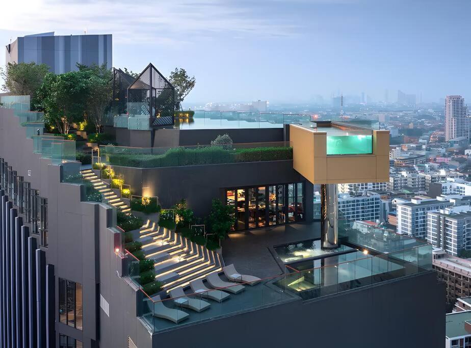 Apartment With Roof Pool Pattaya